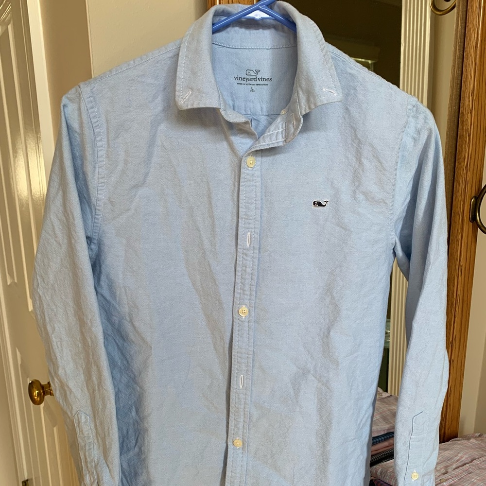 Vineyard Vines boys button down shirt